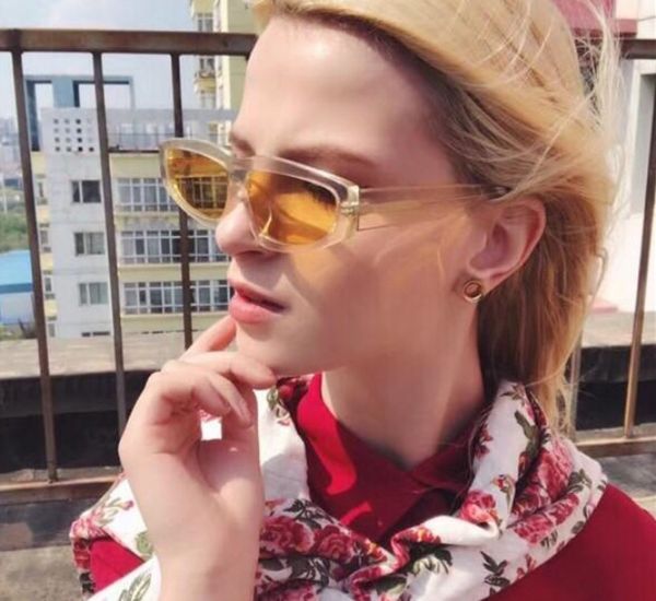 2020 Sunglasses Popular Fashion Ladies Designer Special Style UV Protection Lens Full Frame Top Quality Come With Case And Handwork
2020 Sunglasses Popular Fashion Ladies Designer Special Style UV Protection Lens Full Frame Top Quality Come With Case And Handwork