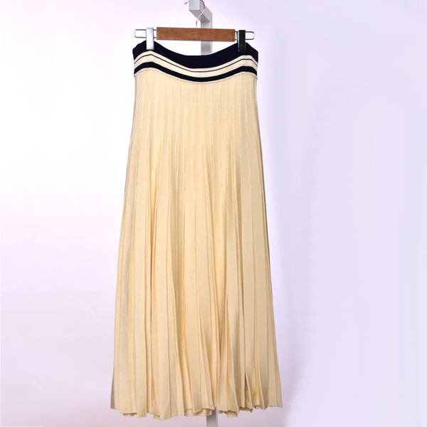 2020 spring ivory pure color knitted pleated panelled mid-calf skirt women fashion skirts d2616122t, Black
2020 spring ivory pure color knitted pleated panelled mid-calf skirt women fashion skirts d2616122t, Black