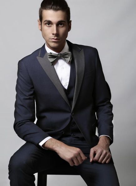 fashionable two buttons groomsmen peak lapel groom tuxedos men suits wedding/prom/dinner man blazer(jacket+pants+tie+vest) 609, Black;gray
fashionable two buttons groomsmen peak lapel groom tuxedos men suits wedding/prom/dinner man blazer(jacket+pants+tie+vest) 609, Black;gray