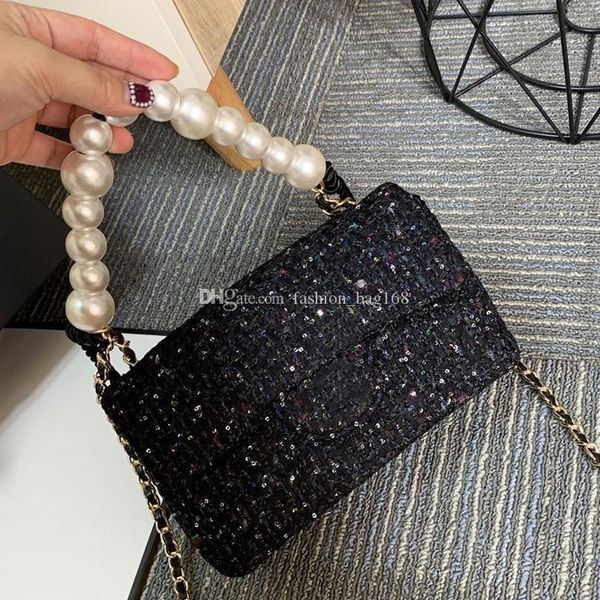 2018 new fashion designer women handbag spearl chain cross body handbags mini shoulder bag good quality hairy bag lady coin totel purse
2018 new fashion designer women handbag spearl chain cross body handbags mini shoulder bag good quality hairy bag lady coin totel purse