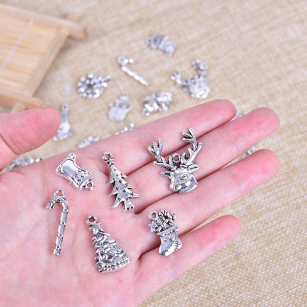 20pcs/lot random snow deer christmas charms pendants bracelet findings antique metal charms diy jewelry supplies silver color, Bronze;silver
20pcs/lot random snow deer christmas charms pendants bracelet findings antique metal charms diy jewelry supplies silver color, Bronze;silver