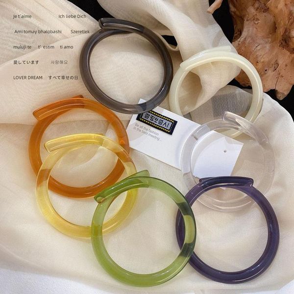 1pcs chic solid color acrylic resin bangles bracelet geometric irregular round transparent color bracelet jewelry gifts, Black
1pcs chic solid color acrylic resin bangles bracelet geometric irregular round transparent color bracelet jewelry gifts, Black