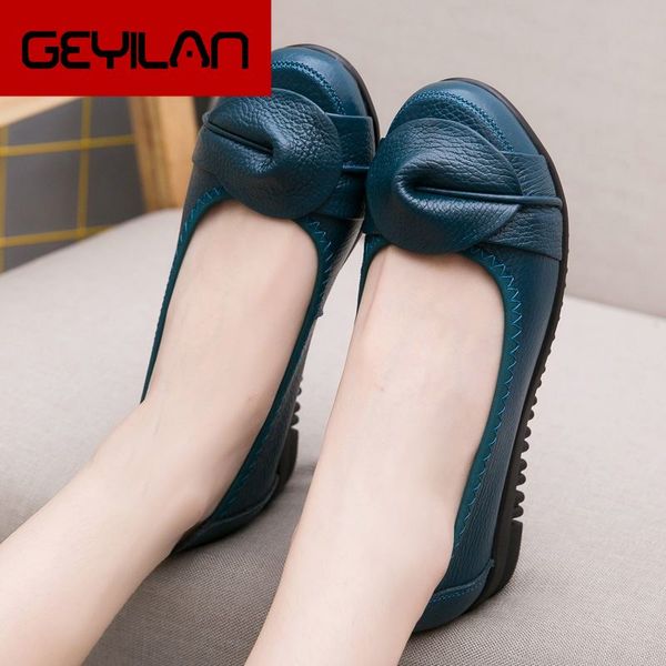 2019 women shoes woman genuine leather flat shoes fashion loafers female casual women flats plus size 35-41, Black
2019 women shoes woman genuine leather flat shoes fashion loafers female casual women flats plus size 35-41, Black