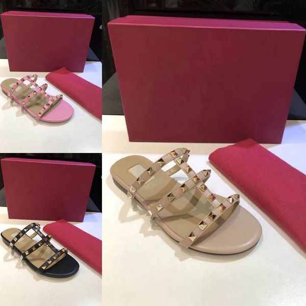 f1025 designer luxury women slippers new arrival rivets style fashion style classic quality sandal size 35-41, Black
f1025 designer luxury women slippers new arrival rivets style fashion style classic quality sandal size 35-41, Black