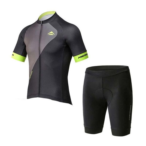 2020 merida 2020 quick dry cycling jersey summer short sleeve set mtb bike cycling clothing ropa maillot ciclismo racing bicycle clothes, Black;red
2020 merida 2020 quick dry cycling jersey summer short sleeve set mtb bike cycling clothing ropa maillot ciclismo racing bicycle clothes, Black;red