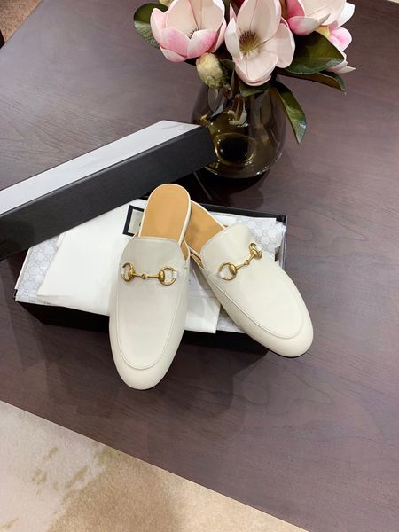 2020 fashion luxury designer women shoes womens luxury designer slides flip flops sandals slipper scarpe firmate hausschuhe size 34-40 -222, Black
2020 fashion luxury designer women shoes womens luxury designer slides flip flops sandals slipper scarpe firmate hausschuhe size 34-40 -222, Black