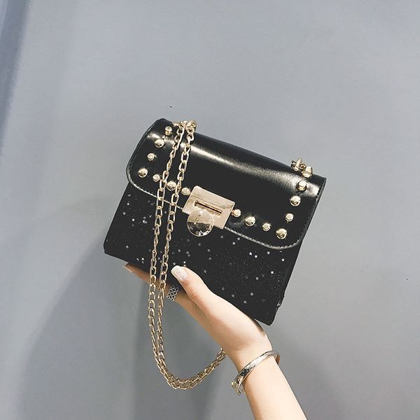 a large number of women's shoulder bag square sling bag metal horizontal square lock lock chain handle pu handbag
a large number of women's shoulder bag square sling bag metal horizontal square lock lock chain handle pu handbag