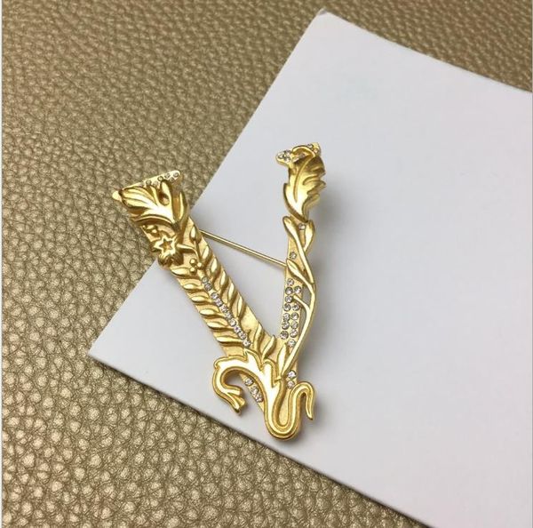 new style female fashion personality v letter handsome brooch precision high grade v character brooch, Golden;silver
new style female fashion personality v letter handsome brooch precision high grade v character brooch, Golden;silver
