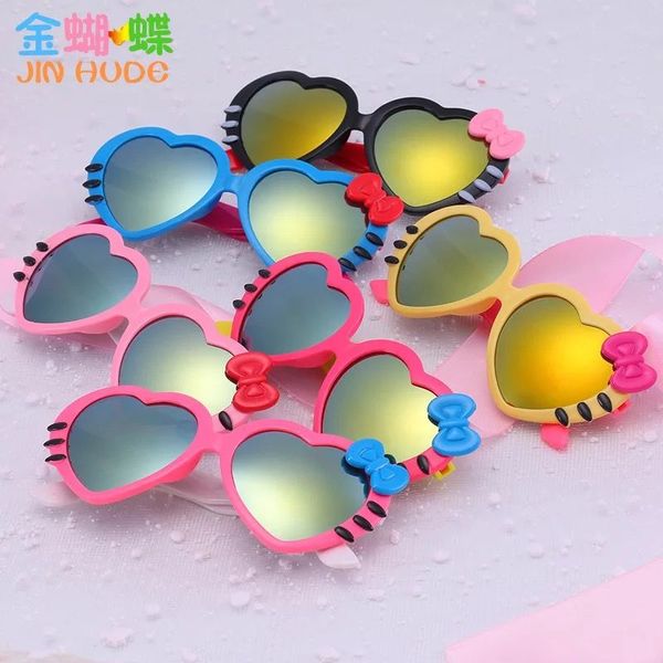 sunglasses korean version of cute children girl baby princess kt heart uv protection, White;black
sunglasses korean version of cute children girl baby princess kt heart uv protection, White;black