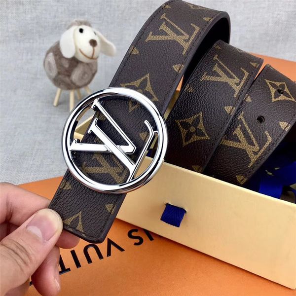 Male leather belt luxury round letter buckle brand comfortable business temperament wearing is your good gift
Male leather belt luxury round letter buckle brand comfortable business temperament wearing is your good gift