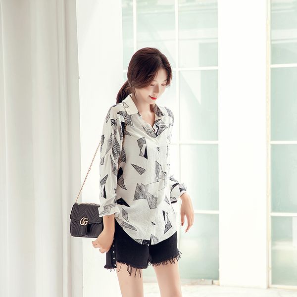 new autumn vintage women shirts loose print blouse shirt white black 3919 
new autumn vintage women shirts loose print blouse shirt white black 3919