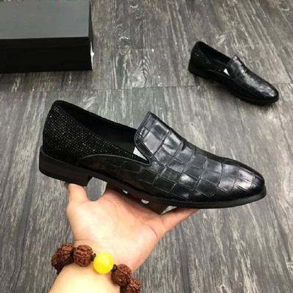 designer shoes black men sandals fashion luxury shoes new v commercial sneakers casual bottom genuine leather
designer shoes black men sandals fashion luxury shoes new v commercial sneakers casual bottom genuine leather
