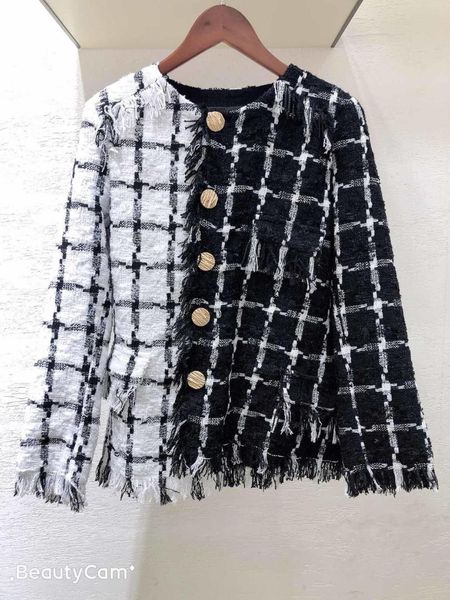autumn new women plaid patchwork tweed jacket coat female tassel outerwear ladies coat gdnz 8.12, Black;brown
autumn new women plaid patchwork tweed jacket coat female tassel outerwear ladies coat gdnz 8.12, Black;brown