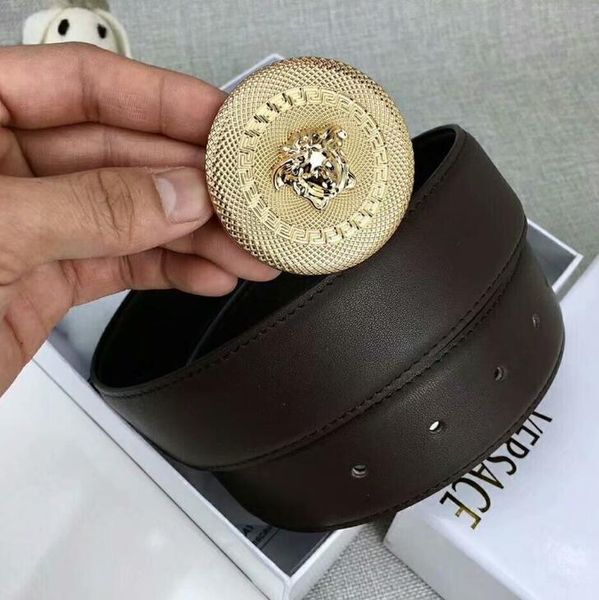 2019 the new designer famous brand belts, men's belts and men's belts are wholesale and delivery, Black;brown
2019 the new designer famous brand belts, men's belts and men's belts are wholesale and delivery, Black;brown
