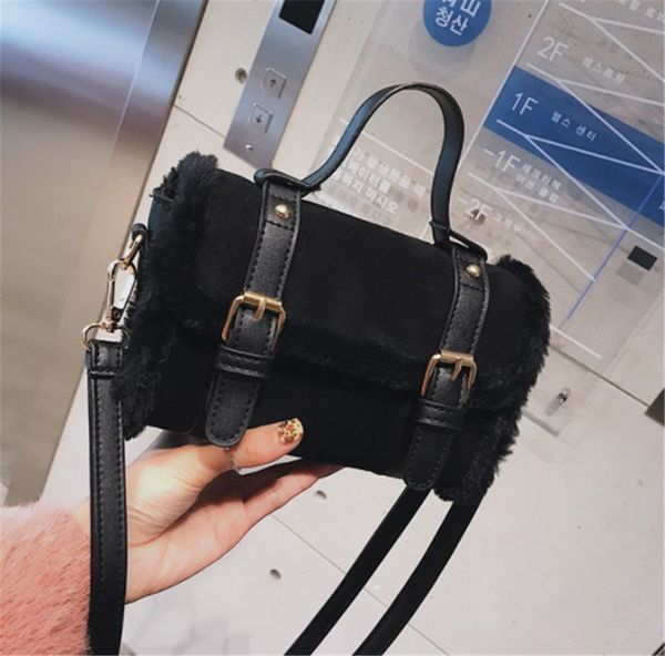 designer- luxury shoulder bag women designer handbag autumn and winter fashion new korean fashion all-around one shoulder messenger carrying
designer- luxury shoulder bag women designer handbag autumn and winter fashion new korean fashion all-around one shoulder messenger carrying