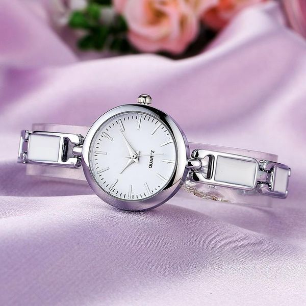 fashion ladies bracelet watch women watch clock zegarek damski stainless steel rhinestone quartz wrist watch, Slivery;brown
fashion ladies bracelet watch women watch clock zegarek damski stainless steel rhinestone quartz wrist watch, Slivery;brown