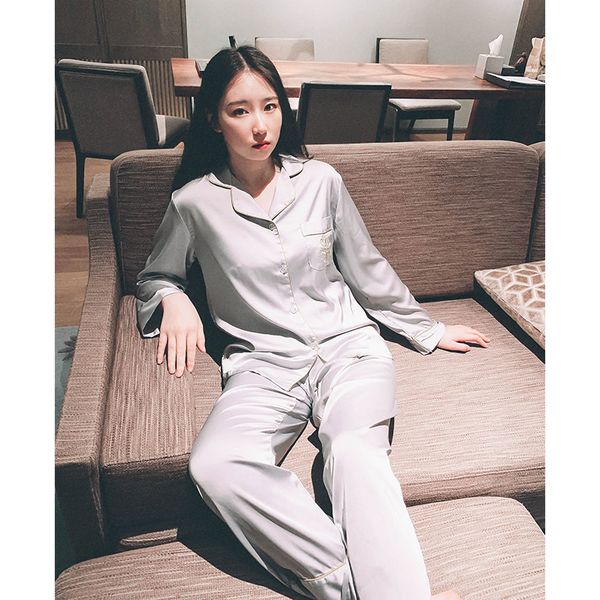 women's sleepwear long sleeve pants two-piece sets satin pajamas set women spring summer autumn clothes home suit pijamas, Black;red
women's sleepwear long sleeve pants two-piece sets satin pajamas set women spring summer autumn clothes home suit pijamas, Black;red
