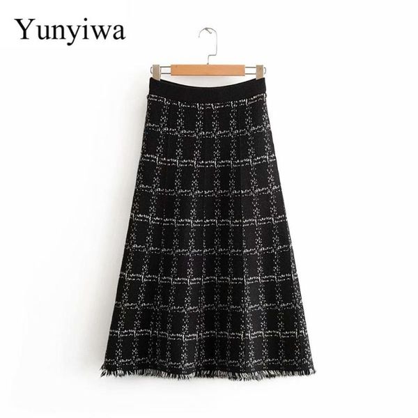 new women vintage hem tassel a line skirt faldas mujer ladies chic elastic waist retro knitting midi skirts, Black
new women vintage hem tassel a line skirt faldas mujer ladies chic elastic waist retro knitting midi skirts, Black