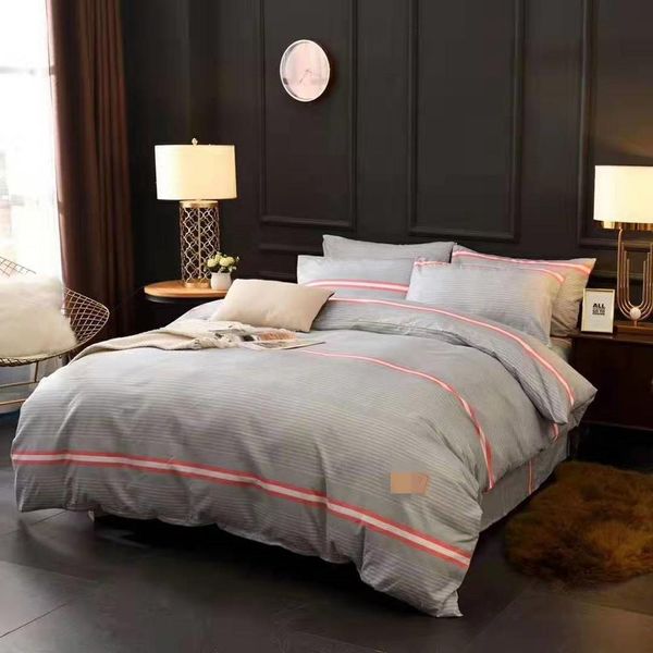 solid reversible comforter bedding cover cotton oversize quilt set with pillow shams bedding set
solid reversible comforter bedding cover cotton oversize quilt set with pillow shams bedding set