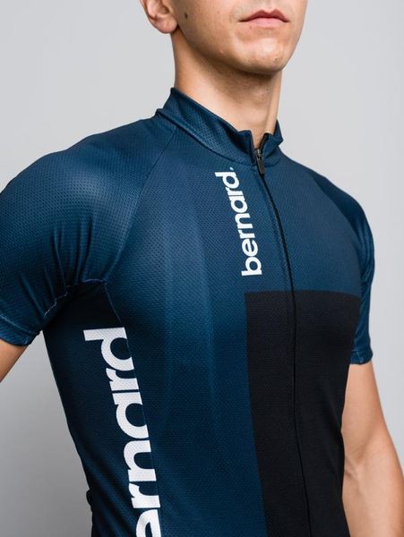 bicycle jerseys lightweight breathable fabric pro race fit cycling jersey short sleeve cycling gear clothes, Black;red
bicycle jerseys lightweight breathable fabric pro race fit cycling jersey short sleeve cycling gear clothes, Black;red