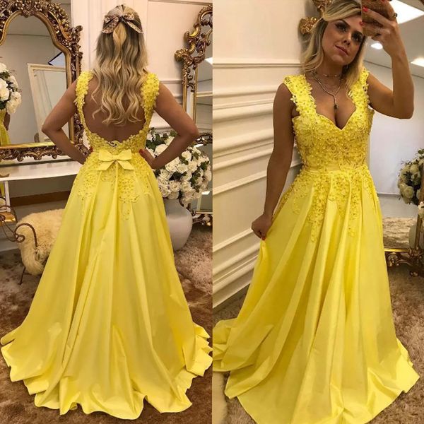 2019 yellow prom dress lace appliques pearls evening dress with bow evening party sweetheart neck formal gown, Black
2019 yellow prom dress lace appliques pearls evening dress with bow evening party sweetheart neck formal gown, Black
