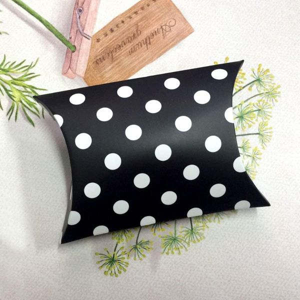 10pcs/lot european style kraft paper candy boxes plain color gift bag pillow shaped candy box home wedding party favors
10pcs/lot european style kraft paper candy boxes plain color gift bag pillow shaped candy box home wedding party favors
