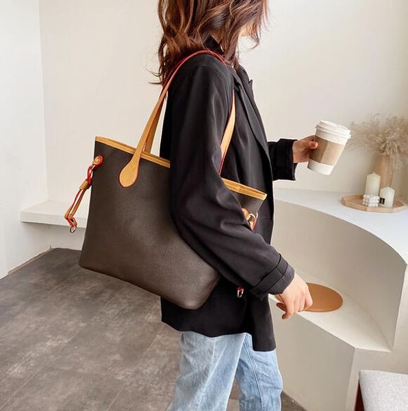 est brands recommended ladies fashion tote bag designer printed letter tote bag high-end work travel shoulder bag large capacity shoppin
est brands recommended ladies fashion tote bag designer printed letter tote bag high-end work travel shoulder bag large capacity shoppin