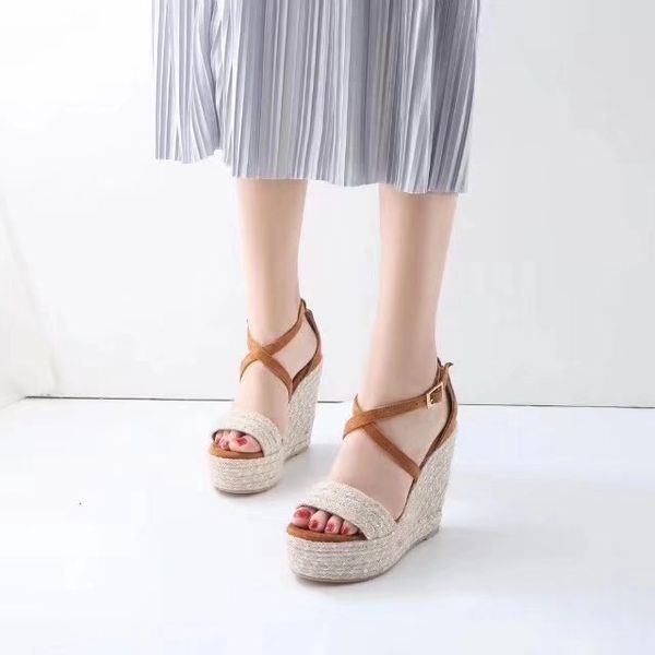luxury new women's hemp rope slope heel skirt button heels 13cm flat heel sandals size 35-39, Black
luxury new women's hemp rope slope heel skirt button heels 13cm flat heel sandals size 35-39, Black