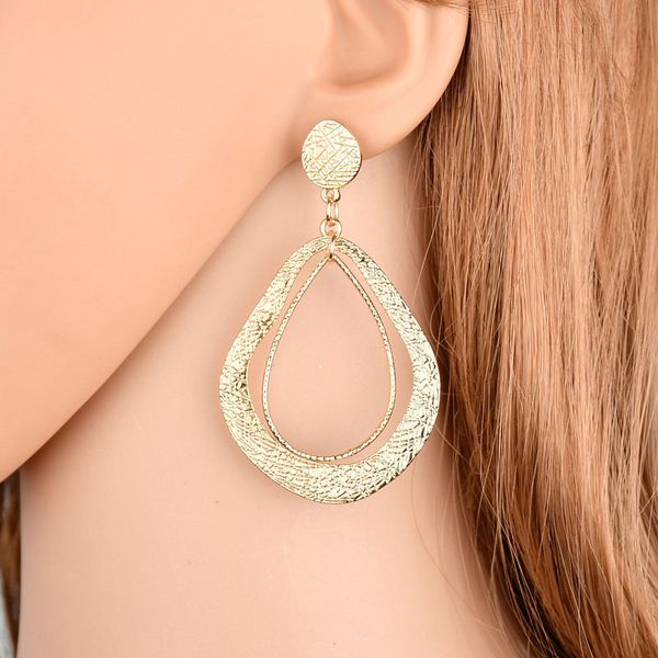 vintage water droplets earrings for women metal steampunk gold color stud earring female jewelry brincos e2307, Golden
vintage water droplets earrings for women metal steampunk gold color stud earring female jewelry brincos e2307, Golden