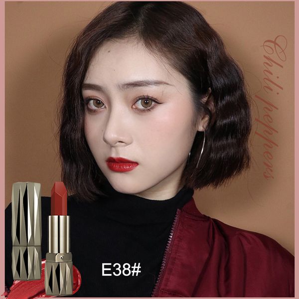 women silky moisturizing lipstick waterproof non-stick cup lip stick cosmetics yuf99
women silky moisturizing lipstick waterproof non-stick cup lip stick cosmetics yuf99