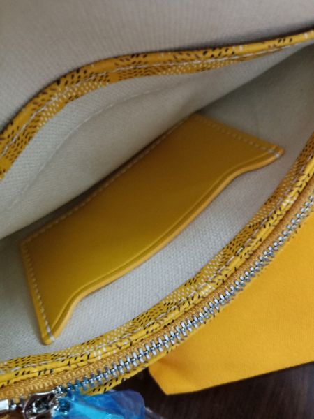 Новая мода Роскошной Мужской кожа Плюм сумка повседневного GY Tote сумка Crossbody сумка
Новая мода Роскошной Мужской кожа Плюм сумка повседневного GY Tote сумка Crossbody сумка