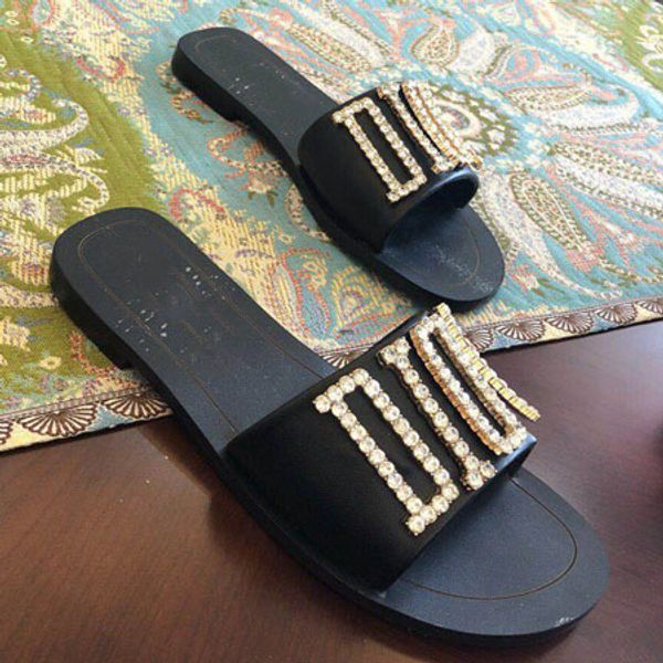 With Box Best Quality Slippers Sandals Slides Slippers Sandals Designer Shoes Flip Flops Loafers Scuffs For Woman by shoe06 DT10004
With Box Best Quality Slippers Sandals Slides Slippers Sandals Designer Shoes Flip Flops Loafers Scuffs For Woman by shoe06 DT10004