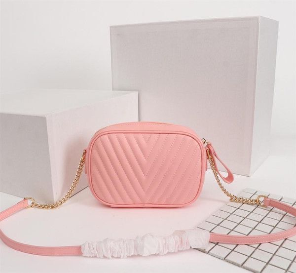 classic wave pattern camera bag chain square handbags purse women shoulder bags small messenger crossboy bags
classic wave pattern camera bag chain square handbags purse women shoulder bags small messenger crossboy bags