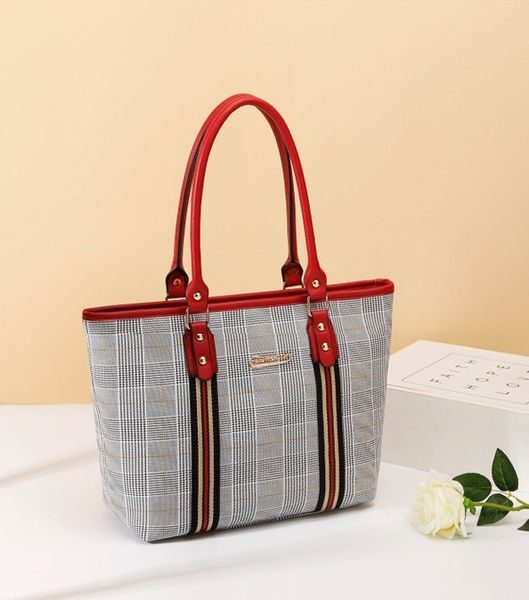 2019 famous designer designs luxury gabbana pattern hand bill of lading shoulder bag for ladies' leisure fashion trend party bag
2019 famous designer designs luxury gabbana pattern hand bill of lading shoulder bag for ladies' leisure fashion trend party bag