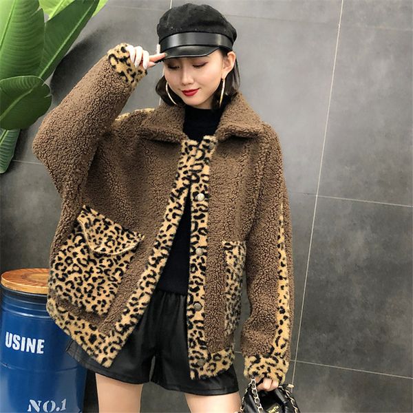 2019 autumn winter new fashion leopard faux fur coat women thick warm lambswool fur jacket pocket splice loose women coat, Black
2019 autumn winter new fashion leopard faux fur coat women thick warm lambswool fur jacket pocket splice loose women coat, Black