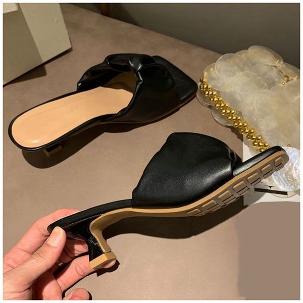 slippers 2021 summer fashion women pleated slipper square toe thin low heel sandal outdoor casual slides party dress shoes, Black
slippers 2021 summer fashion women pleated slipper square toe thin low heel sandal outdoor casual slides party dress shoes, Black
