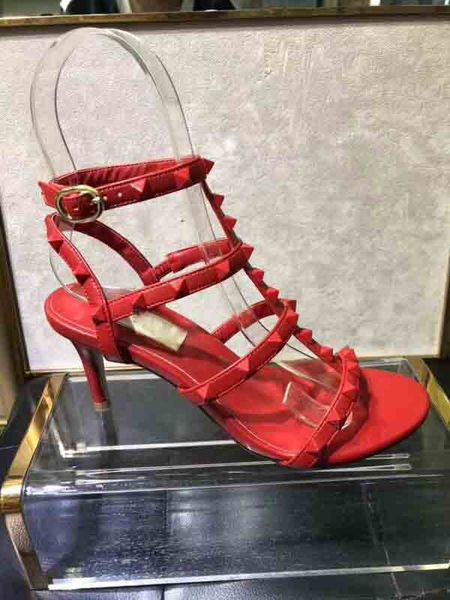 2020 new women's high-heeled sandals, fashion explosions, women's sandals, fashion high-heeled sandals,size:35-42, Black
2020 new women's high-heeled sandals, fashion explosions, women's sandals, fashion high-heeled sandals,size:35-42, Black