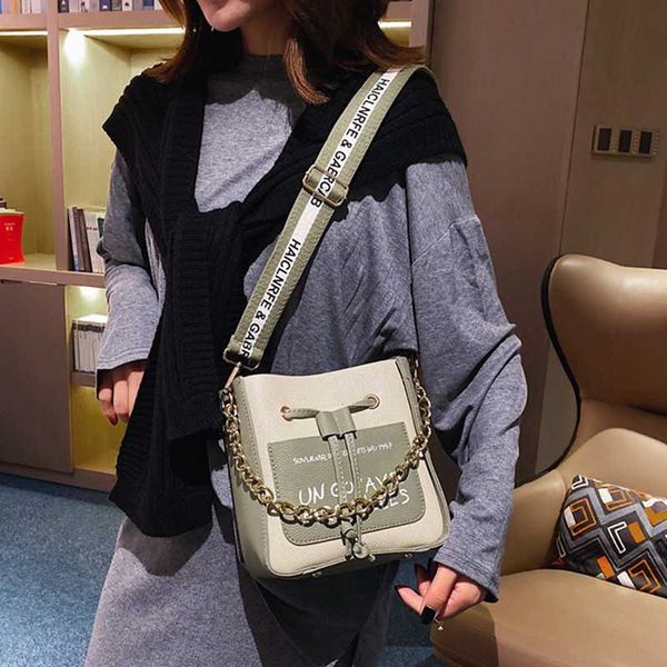 vintage leather letter print crossbody bags for women 2020 shoulder bag fashion handbags and purses zipper drawstring bucket bag
vintage leather letter print crossbody bags for women 2020 shoulder bag fashion handbags and purses zipper drawstring bucket bag