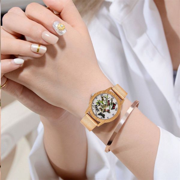 women quartz watches butterfly print watch simple wood grain case gift clock fashion brand roman dial retro ladies watches 2019, Slivery;brown
women quartz watches butterfly print watch simple wood grain case gift clock fashion brand roman dial retro ladies watches 2019, Slivery;brown
