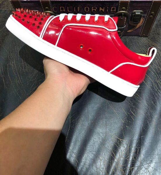 with box low spikes casual flats red bottom shoes new for men and women party designer party wedding black red outdoor leather sneakers
with box low spikes casual flats red bottom shoes new for men and women party designer party wedding black red outdoor leather sneakers