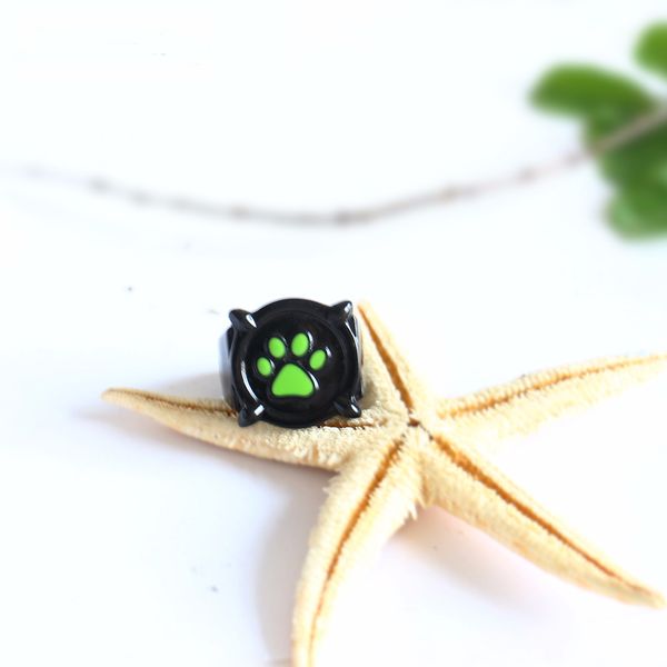 hanreshe anime black cat rings girl boy ladybug cartoon green enamel love ring paw print trendy jewelry party kids rings gift, Silver
hanreshe anime black cat rings girl boy ladybug cartoon green enamel love ring paw print trendy jewelry party kids rings gift, Silver
