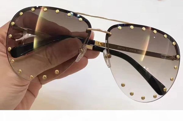 luxury-women men stud polit sunglasses gold brown gradient len oversized the party sunglasses designer sunglasses new with box, White;black
luxury-women men stud polit sunglasses gold brown gradient len oversized the party sunglasses designer sunglasses new with box, White;black