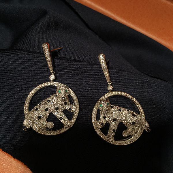 wholesale-queen lotus leopard earrings for women drop earrings silver earring fashion jewelry for party
wholesale-queen lotus leopard earrings for women drop earrings silver earring fashion jewelry for party