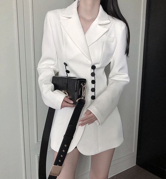 women coat black button slim blazer 2020 spring and autumn small suit jacket, White;black
women coat black button slim blazer 2020 spring and autumn small suit jacket, White;black