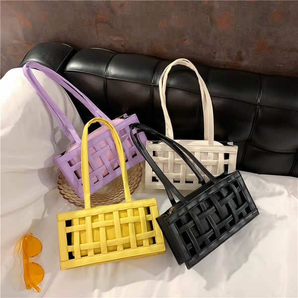 2020 summer design pu woven leather shoulder bag for women fashion chain baguette handbag female crossbody messenger bag
2020 summer design pu woven leather shoulder bag for women fashion chain baguette handbag female crossbody messenger bag