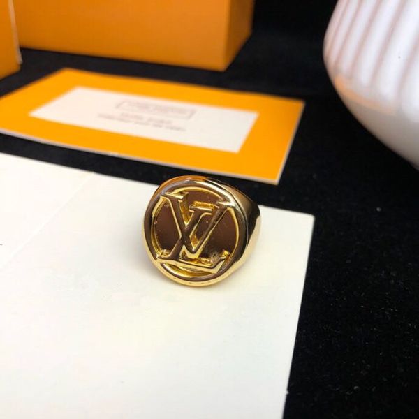 Luxury monogram cla ic de igner copper with 18k gold plated alpphabet letter round charm ring for women jewelry, Golden;silver
Luxury monogram cla ic de igner copper with 18k gold plated alpphabet letter round charm ring for women jewelry, Golden;silver