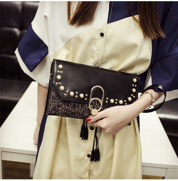 2019 summer new clutch bag korean fashion trend inlaid pearl simple wild lady clutch bag wholesale
2019 summer new clutch bag korean fashion trend inlaid pearl simple wild lady clutch bag wholesale