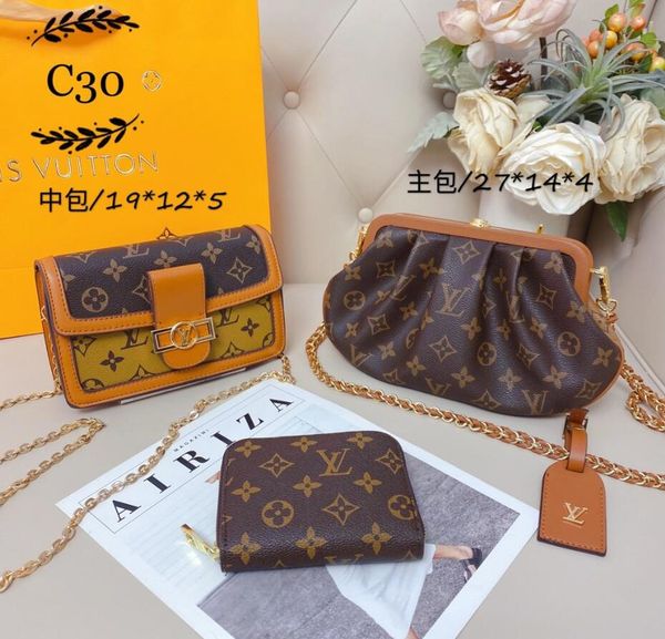 2020 luxurys designers women bags 3pcs set handbag purses handbags ladies handbag tote bag women's shop bags 001 
2020 luxurys designers women bags 3pcs set handbag purses handbags ladies handbag tote bag women's shop bags 001