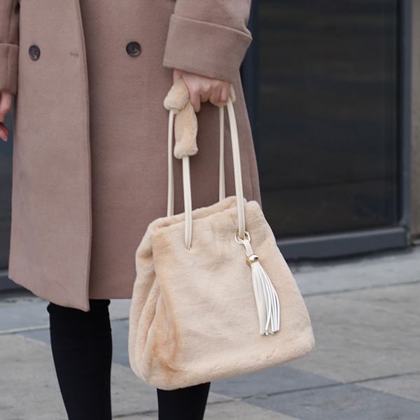 bucket simple tassel drawstring bucket simple women's shoulder portable women's bag mao mao shoulder slanting bag
bucket simple tassel drawstring bucket simple women's shoulder portable women's bag mao mao shoulder slanting bag