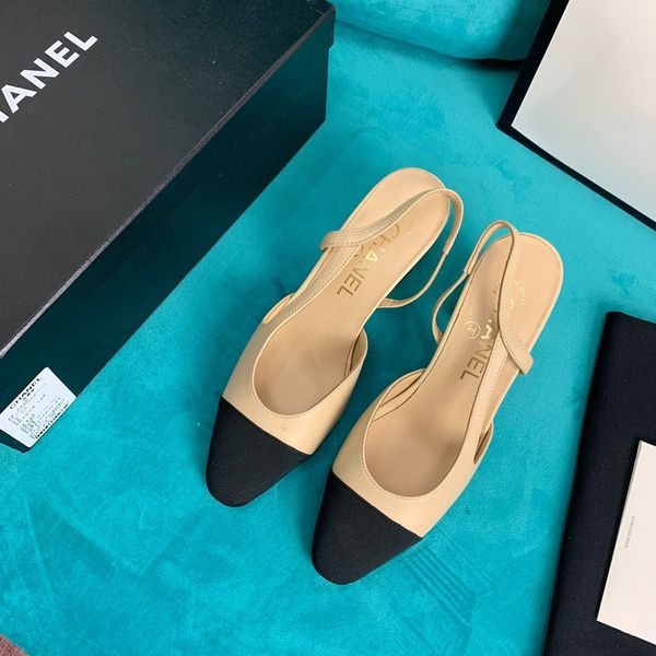 2020 classic style loafers fashion casual shoes luxury triple designer shoes high heel vintage women's shoes suitable for different age, Black;white
2020 classic style loafers fashion casual shoes luxury triple designer shoes high heel vintage women's shoes suitable for different age, Black;white
